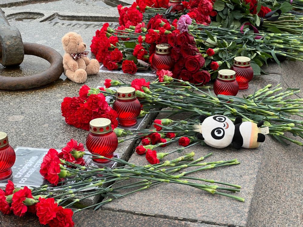 фото-мемориал230324(2)